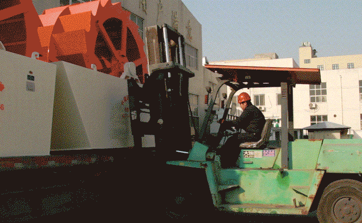 红星石粉洗砂机设备装车